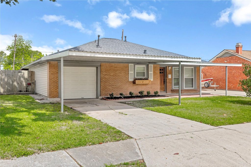 Photo of 510 Bennett Drive, Pasadena, TX 77503 (MLS # 34902128)