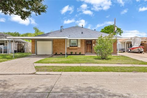 Photo of 510 Bennett Drive, Pasadena, TX 77503 (MLS # 34902128)