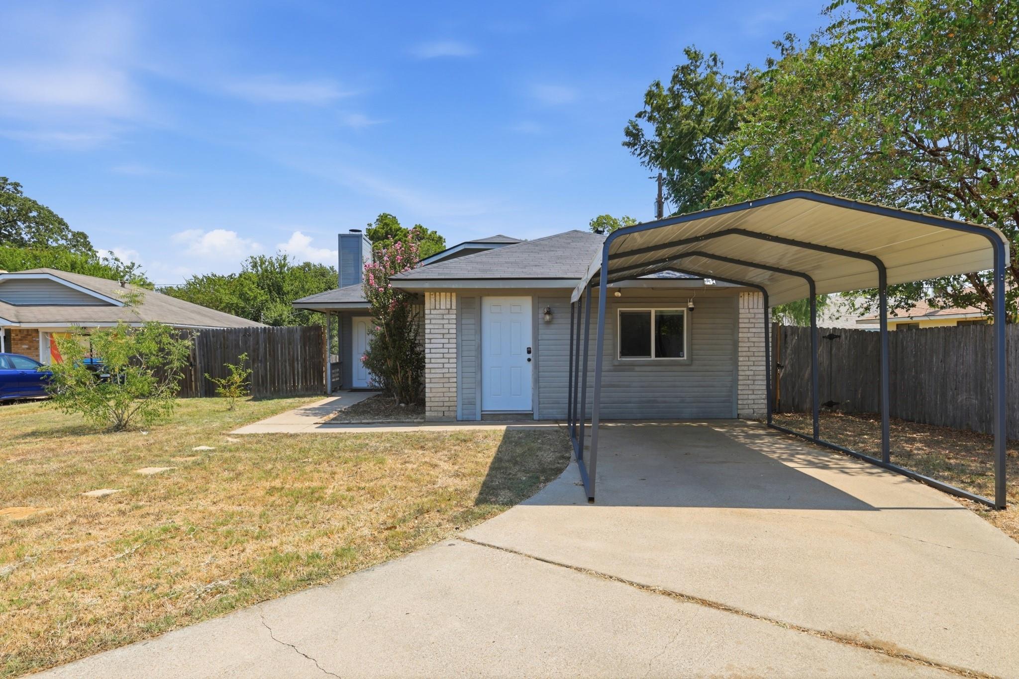 3113 Larkspur Circle