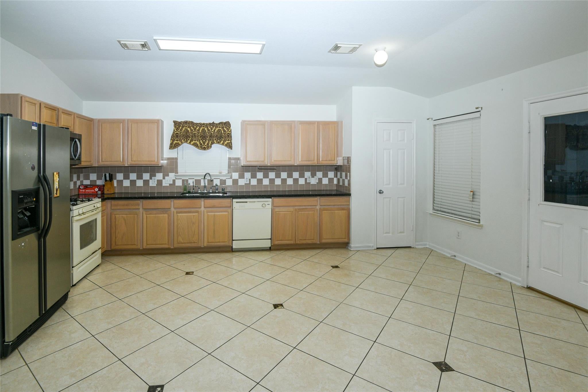 2615 Bisontine Street