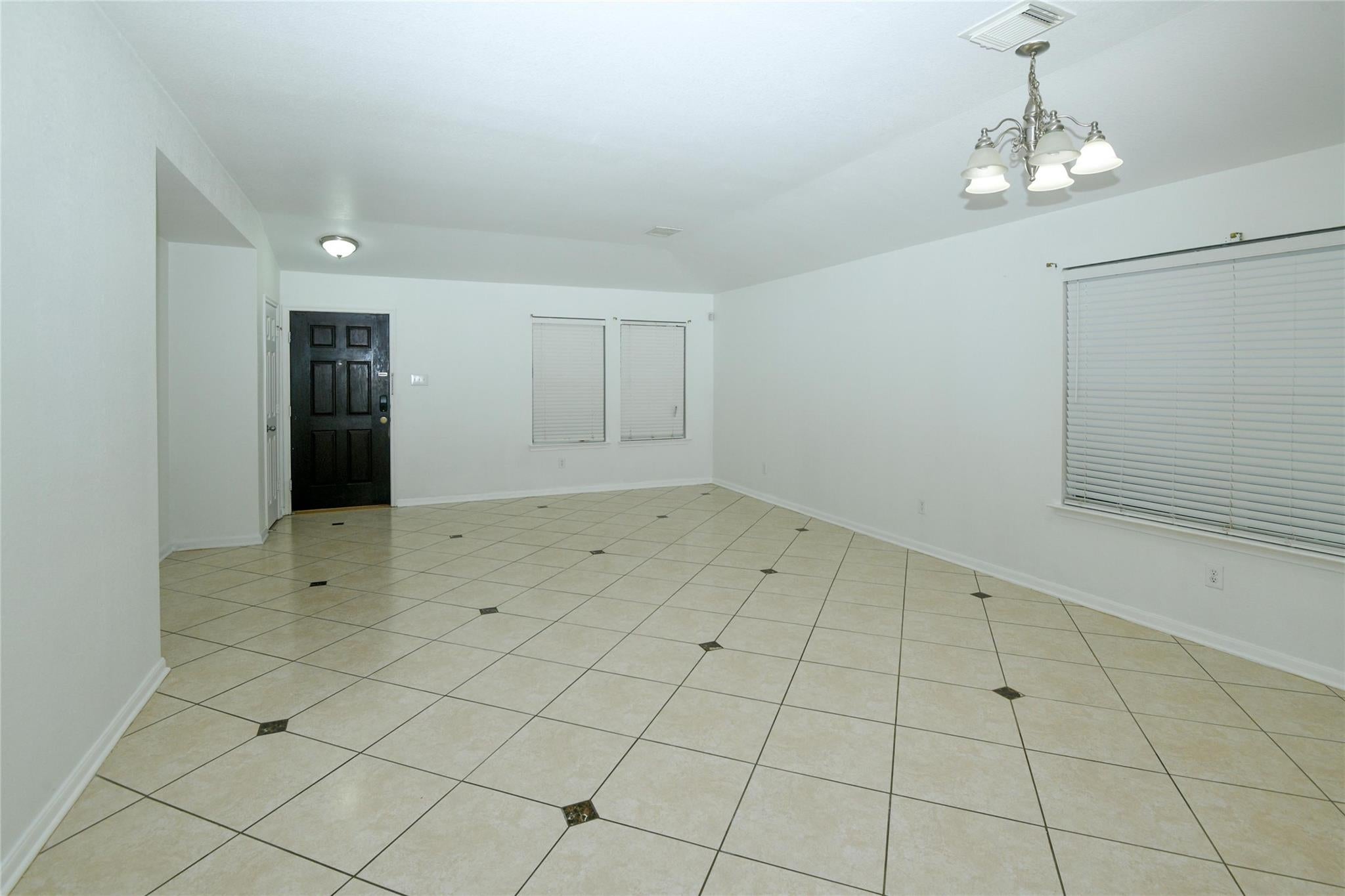 2615 Bisontine Street