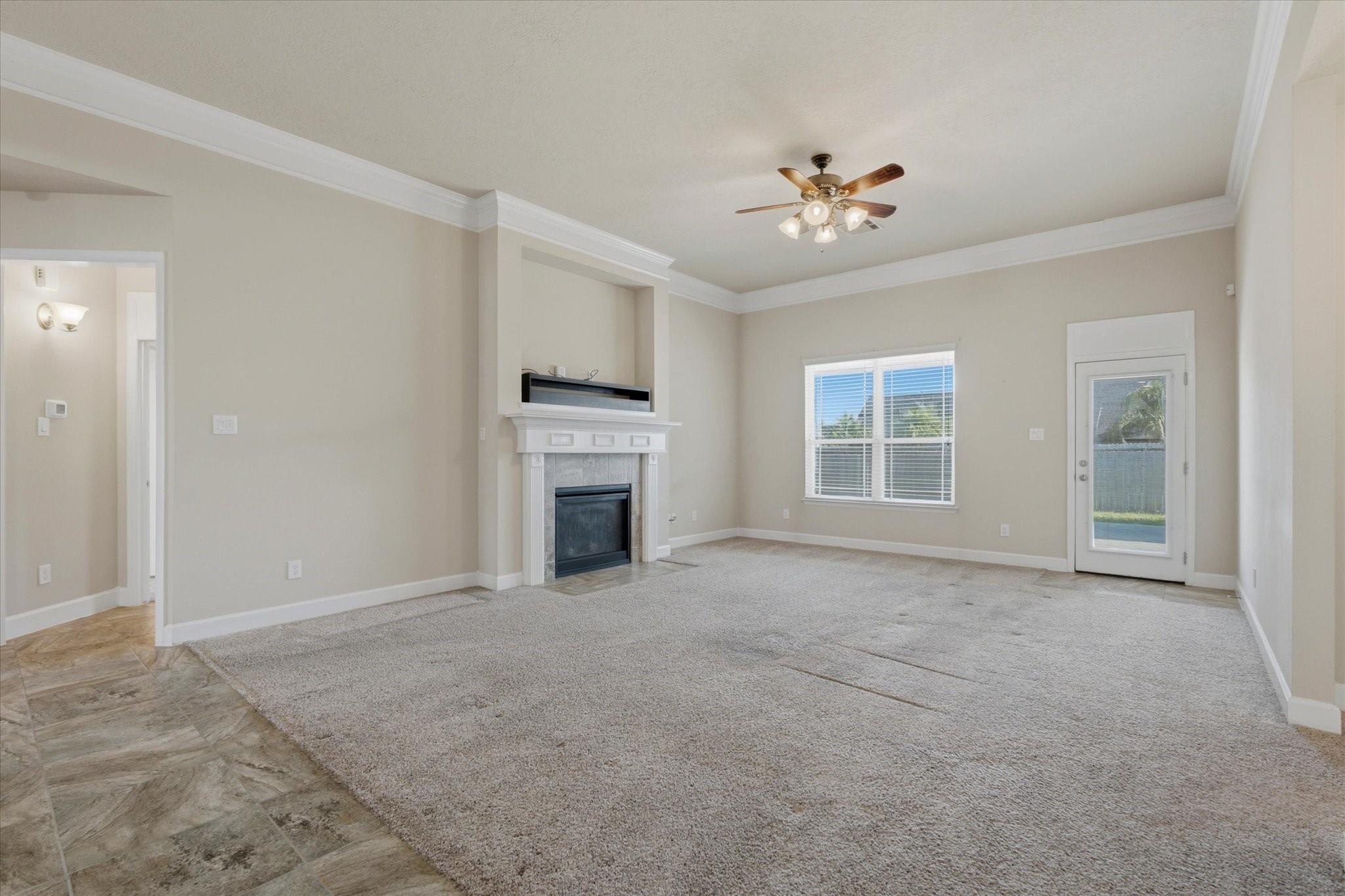 13930 Hawthorne Circle
