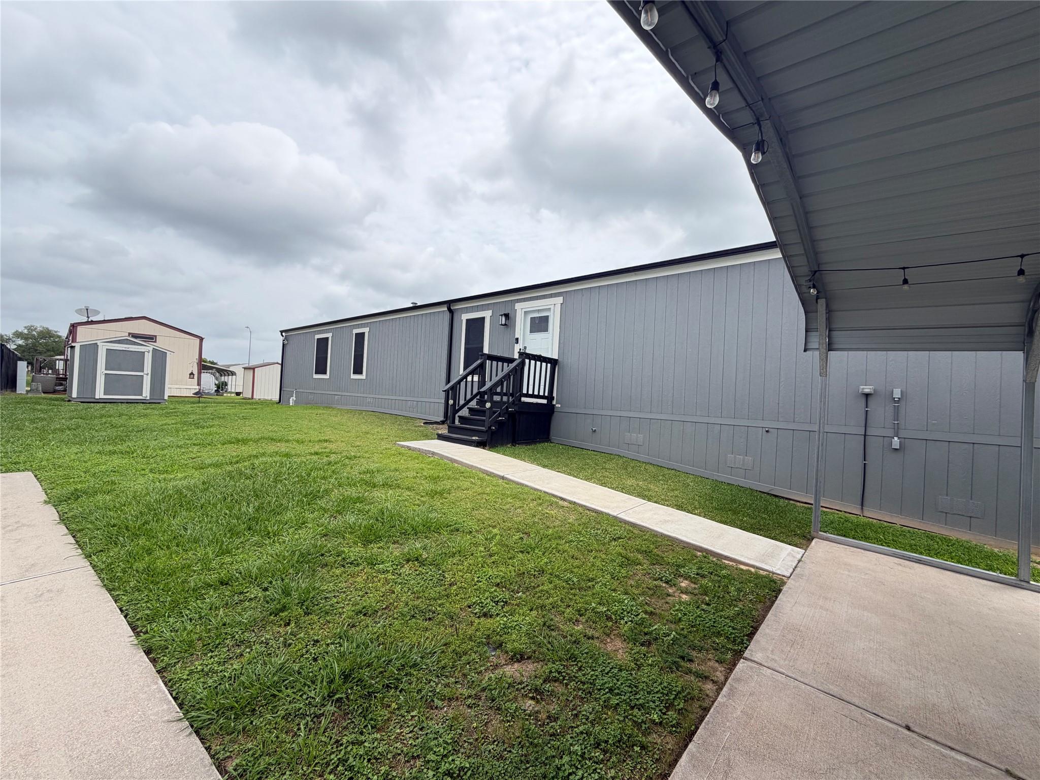 327 Green Oak Drive