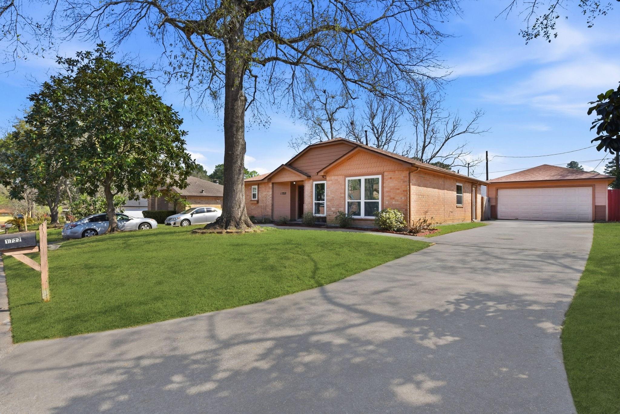 1722 Rebecca Lane
