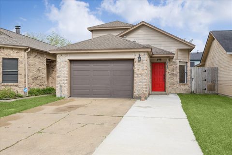 Photo of 5813 Guadalupe Drive, Dickinson, TX 77539 (MLS # 60741028)