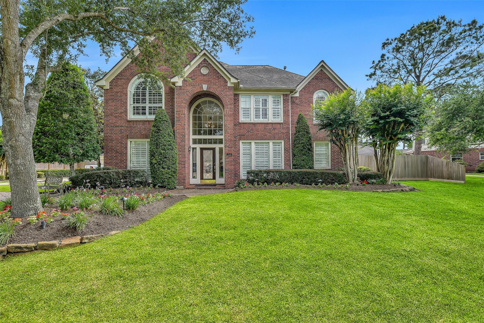 210 Trail Bend Lane