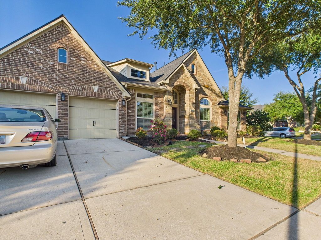 Photo of 13419 Piney View Lane, Houston, TX 77044 (MLS # 63226830)