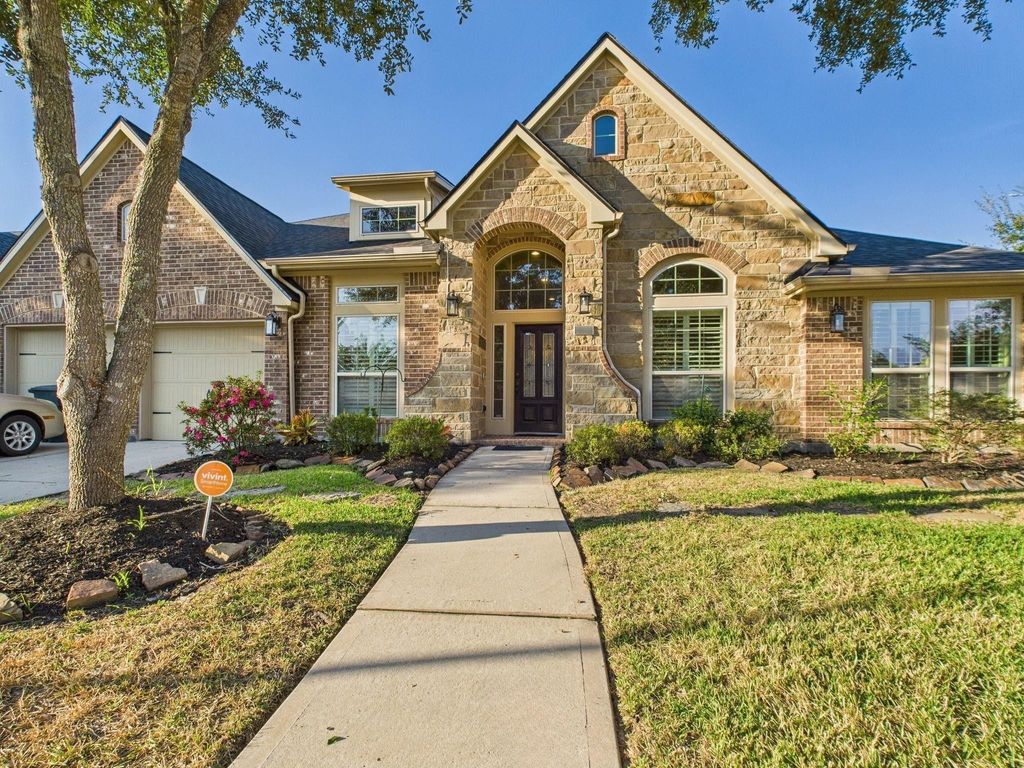 Photo of 13419 Piney View Lane, Houston, TX 77044 (MLS # 63226830)