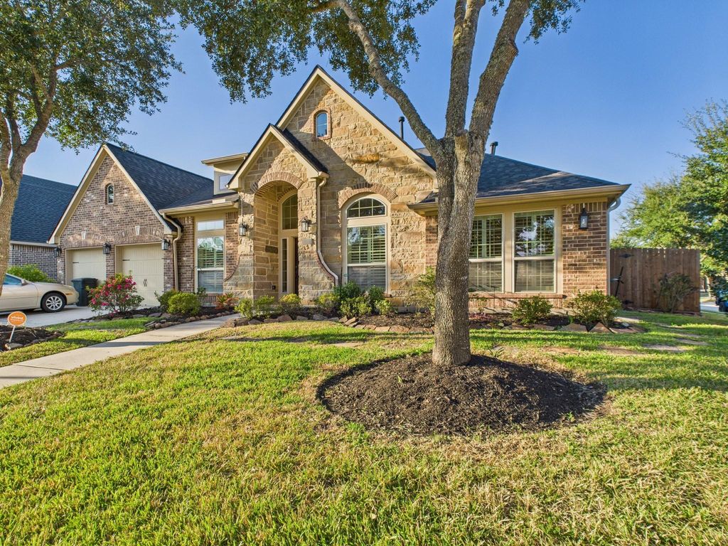 Photo of 13419 Piney View Lane, Houston, TX 77044 (MLS # 63226830)