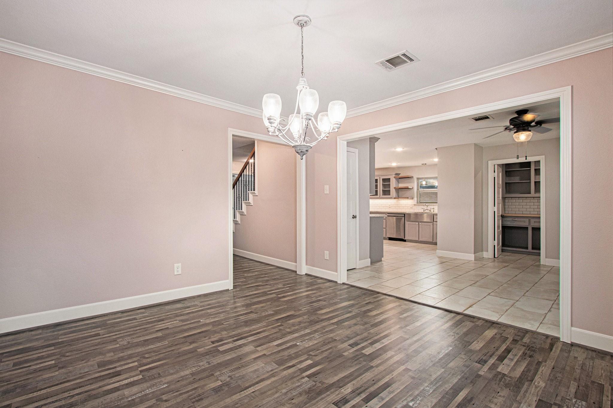 Houston, Texas 77070, United States, 5 Bedrooms Bedrooms, ,4 BathroomsBathrooms,Residential,Active,220453