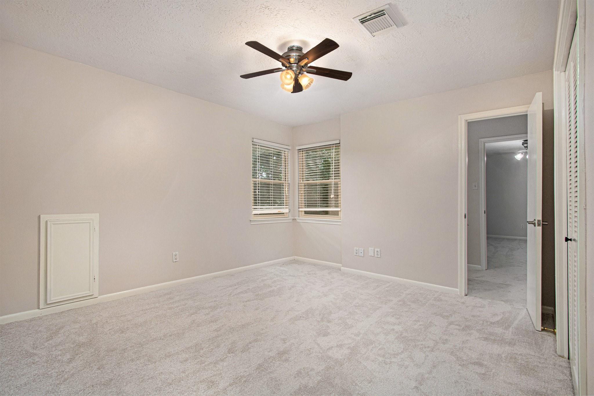 Houston, Texas 77070, United States, 5 Bedrooms Bedrooms, ,4 BathroomsBathrooms,Residential,Active,220453