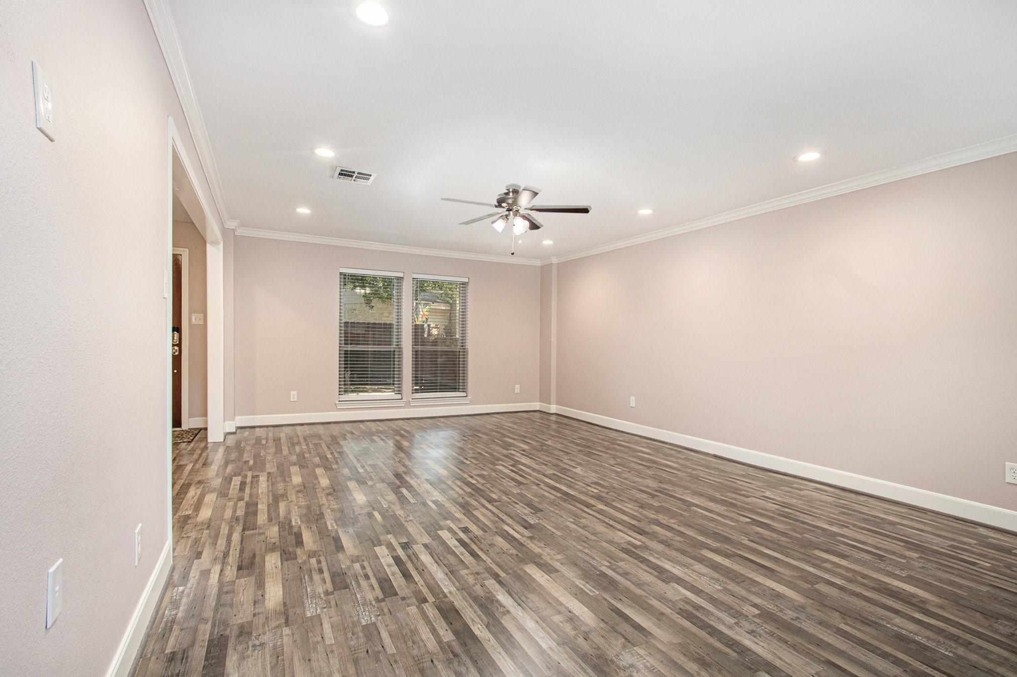 Houston, Texas 77070, United States, 5 Bedrooms Bedrooms, ,4 BathroomsBathrooms,Residential,Active,220453