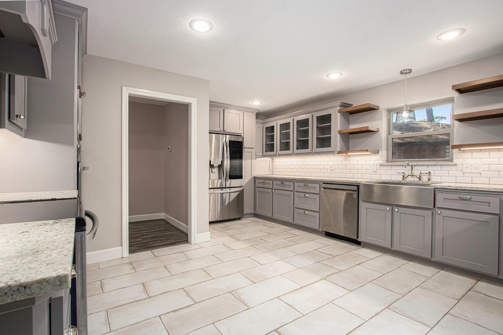 Houston, Texas 77070, United States, 5 Bedrooms Bedrooms, ,4 BathroomsBathrooms,Residential,Active,220453