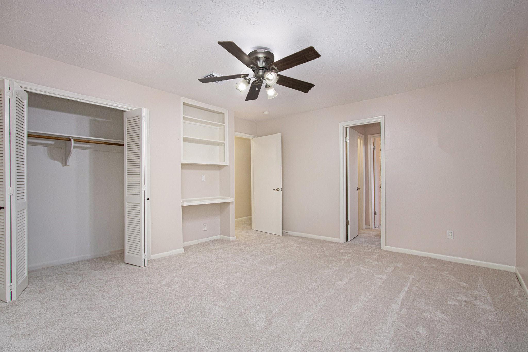 Houston, Texas 77070, United States, 5 Bedrooms Bedrooms, ,4 BathroomsBathrooms,Residential,Active,220453