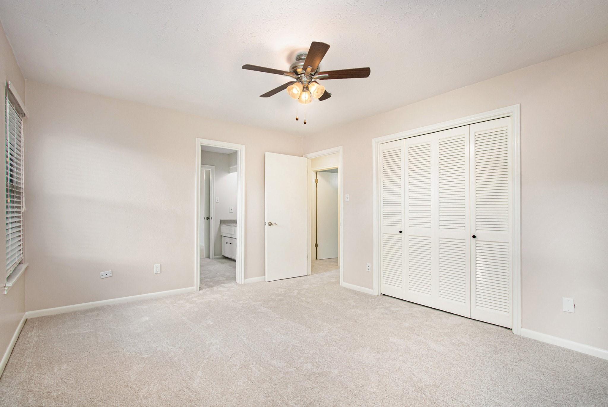 Houston, Texas 77070, United States, 5 Bedrooms Bedrooms, ,4 BathroomsBathrooms,Residential,Active,220453