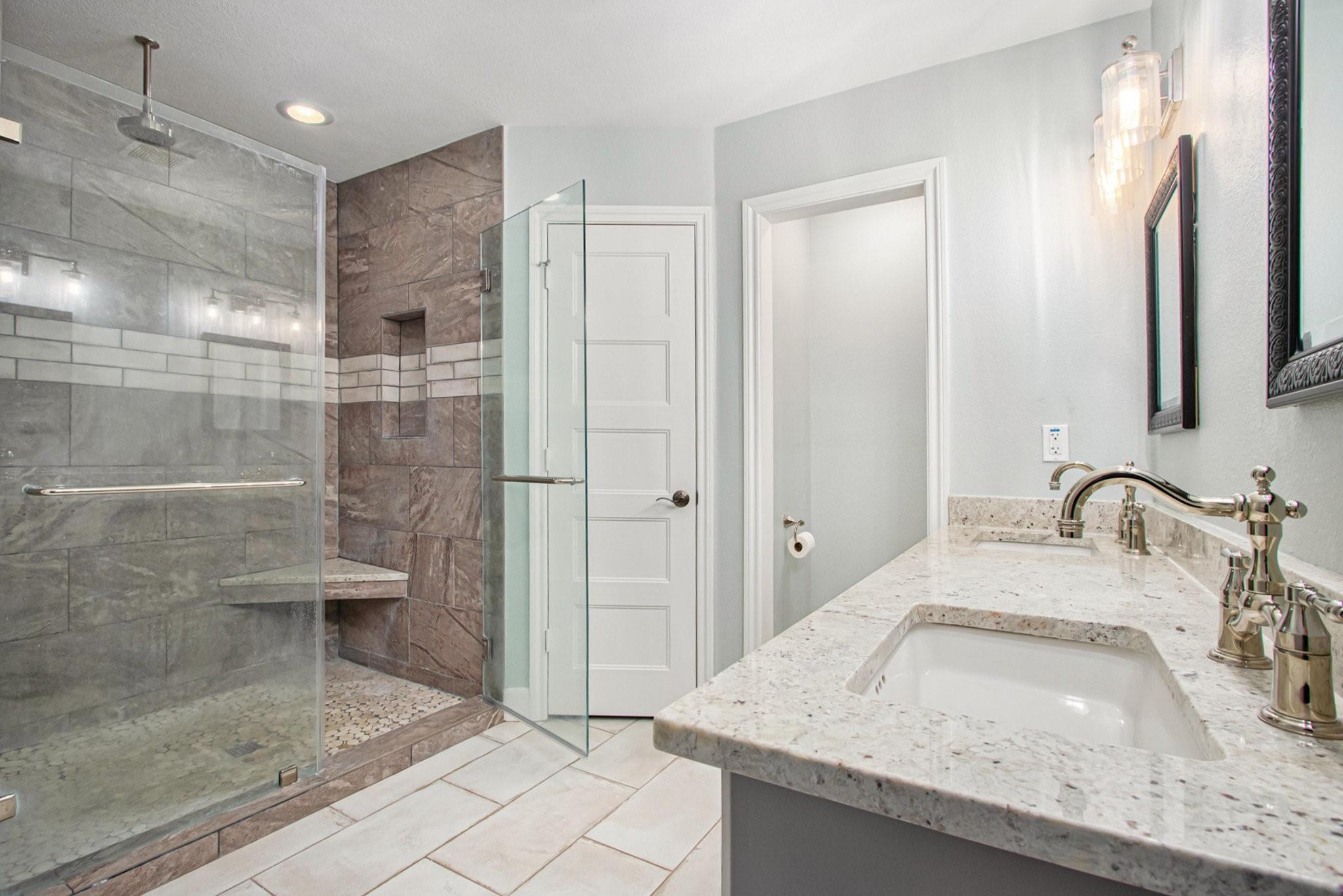 Houston, Texas 77070, United States, 5 Bedrooms Bedrooms, ,4 BathroomsBathrooms,Residential,Active,220453