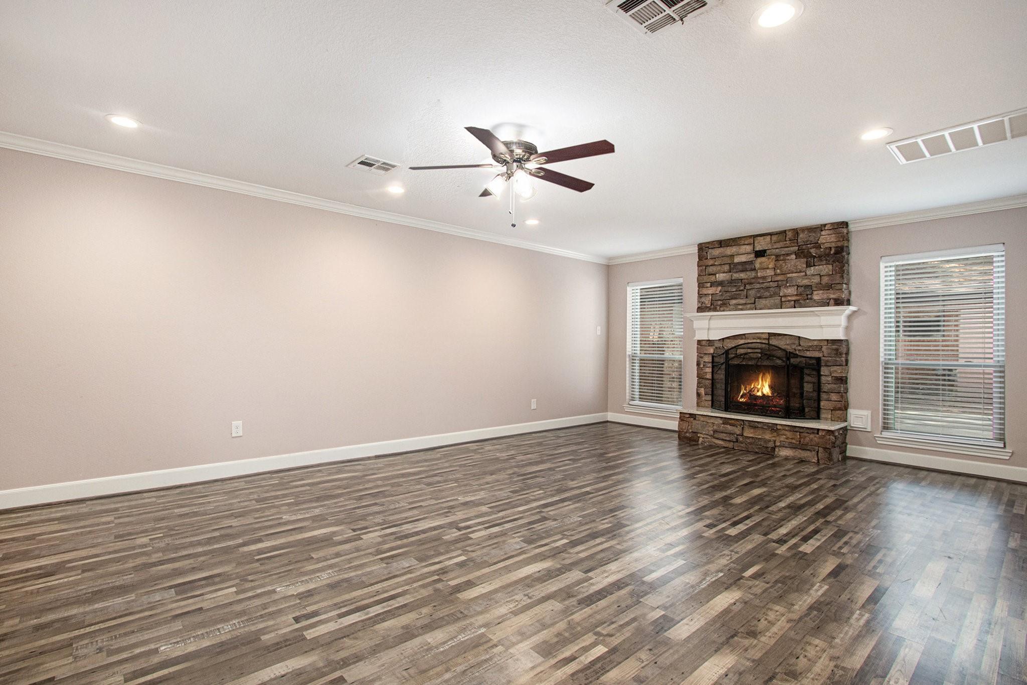 Houston, Texas 77070, United States, 5 Bedrooms Bedrooms, ,4 BathroomsBathrooms,Residential,Active,220453