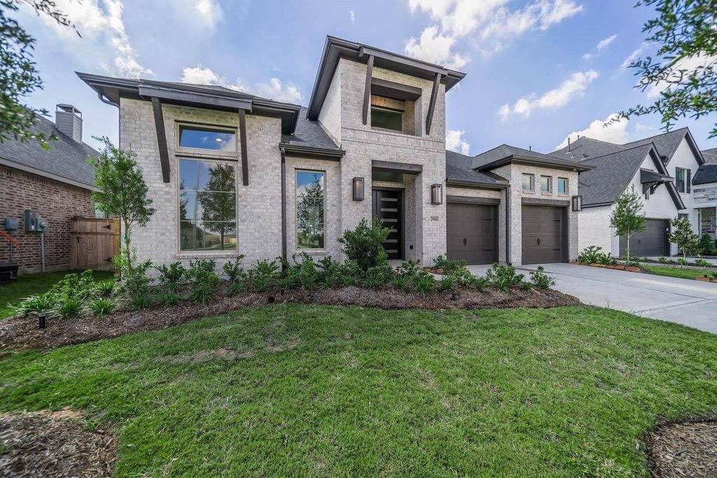 Photo of 29103 Hauter Way, Fulshear, TX 77441 (MLS # 69890121)