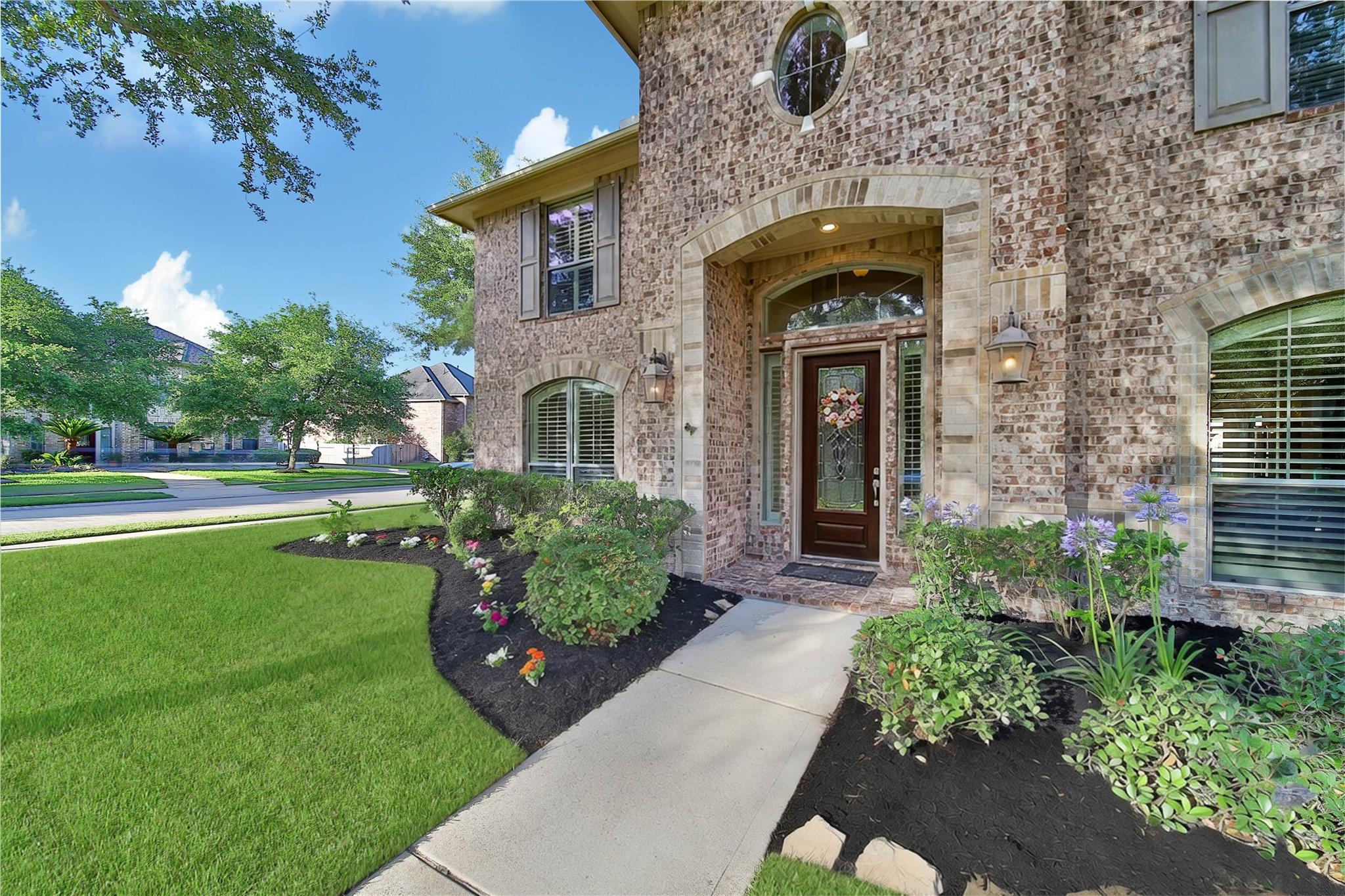 21210 Crescent Star Court