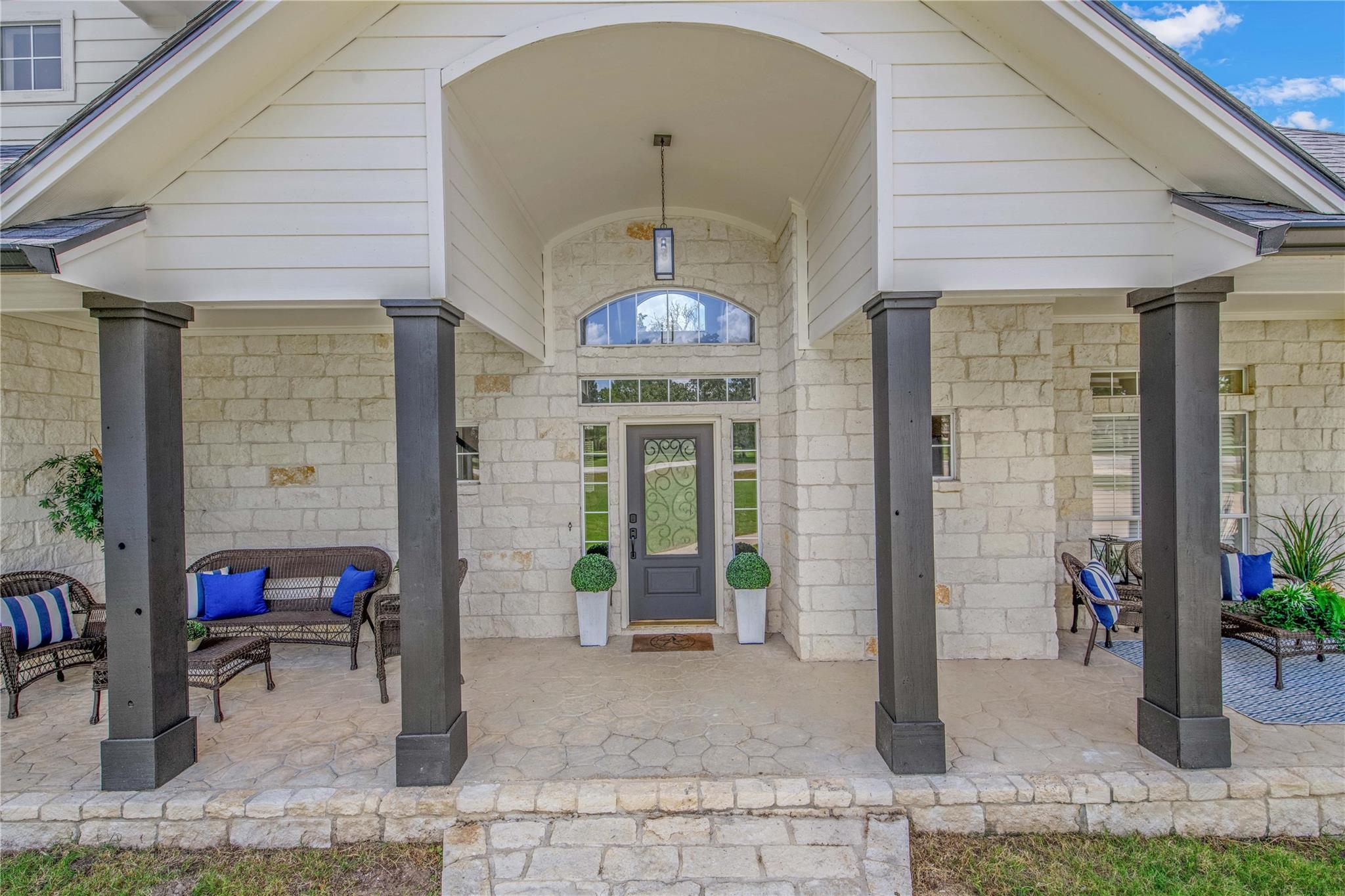 442 Shady Creek Drive