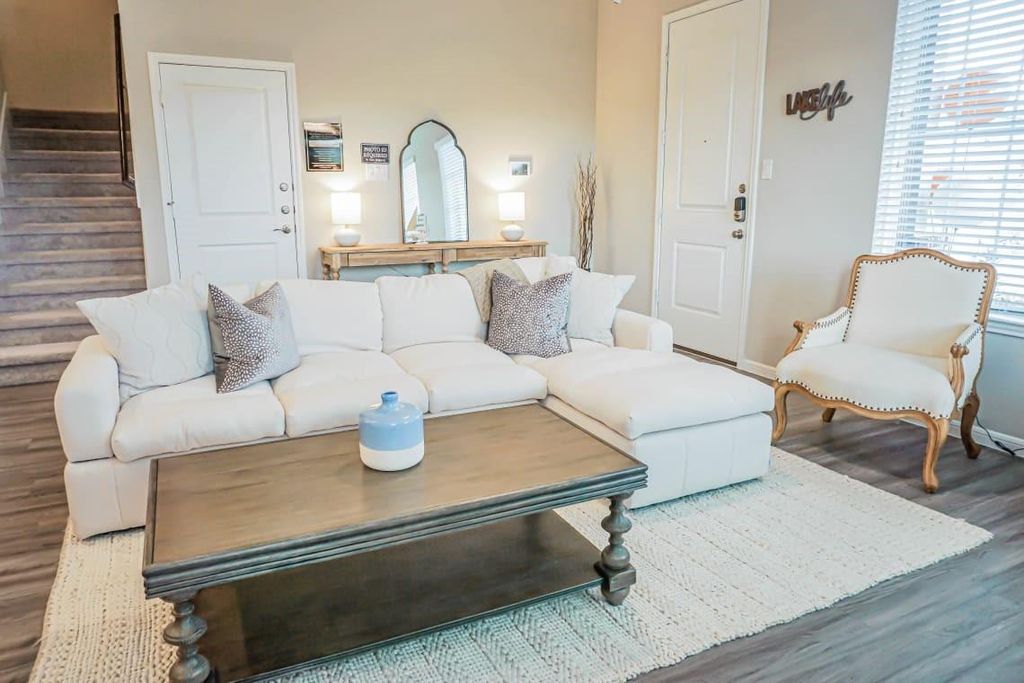 Photo of 9918 Crescent Cove Drive, Montgomery, TX 77356 (MLS # 24458628)