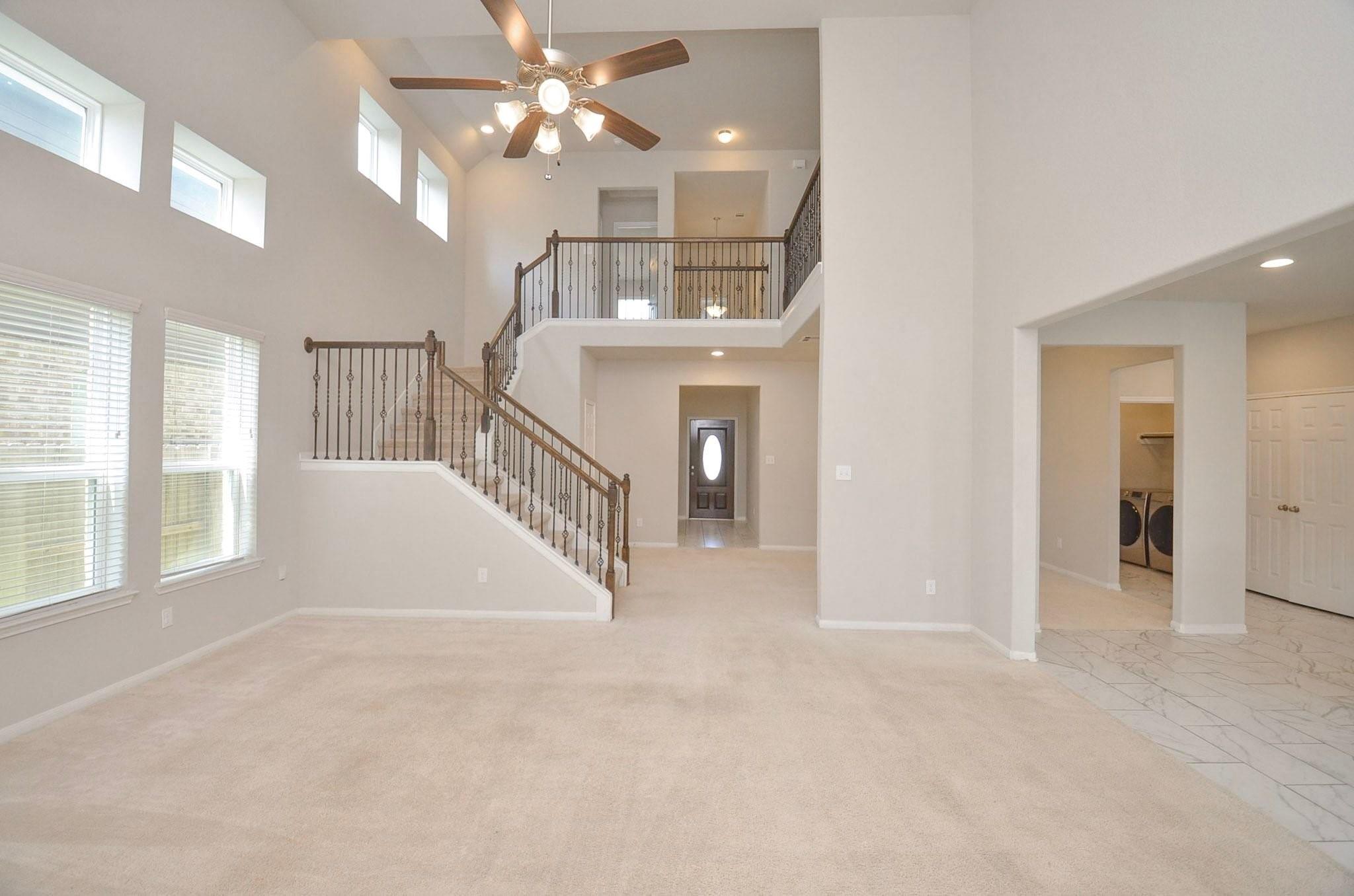 5443 Grand View Drive