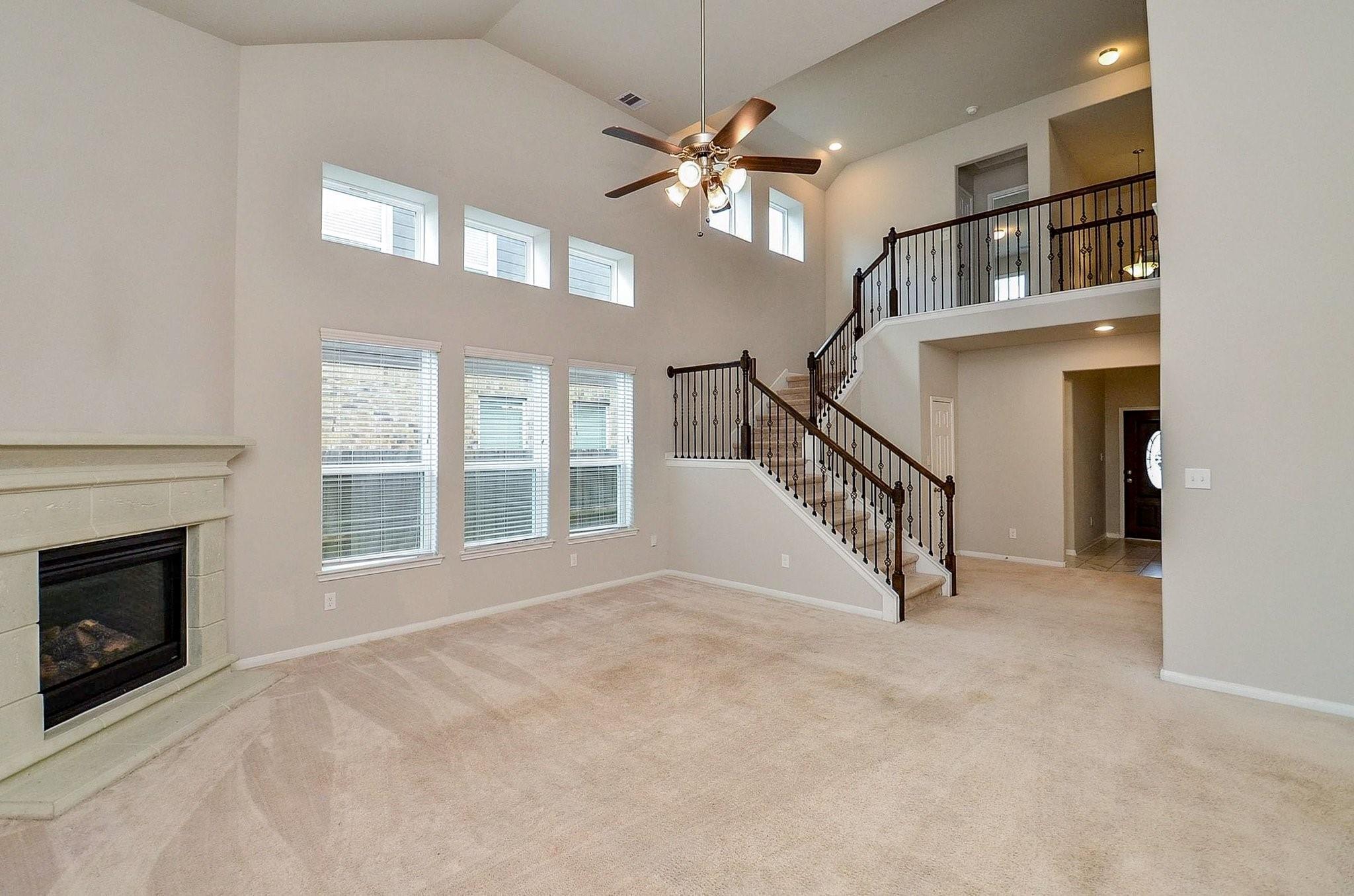 5443 Grand View Drive