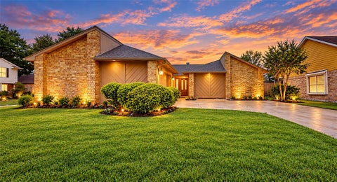 Photo of 1022 Manorglen Drive, Missouri City, TX 77489 (MLS # 66212016)