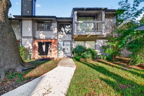 Photo of 5833 Village Forest Court, Houston, TX 77092 (MLS # 26463184)