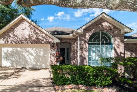 Photo of 18018 Oakmoss Hill Court, Richmond, TX 77407 (MLS # 66838948)