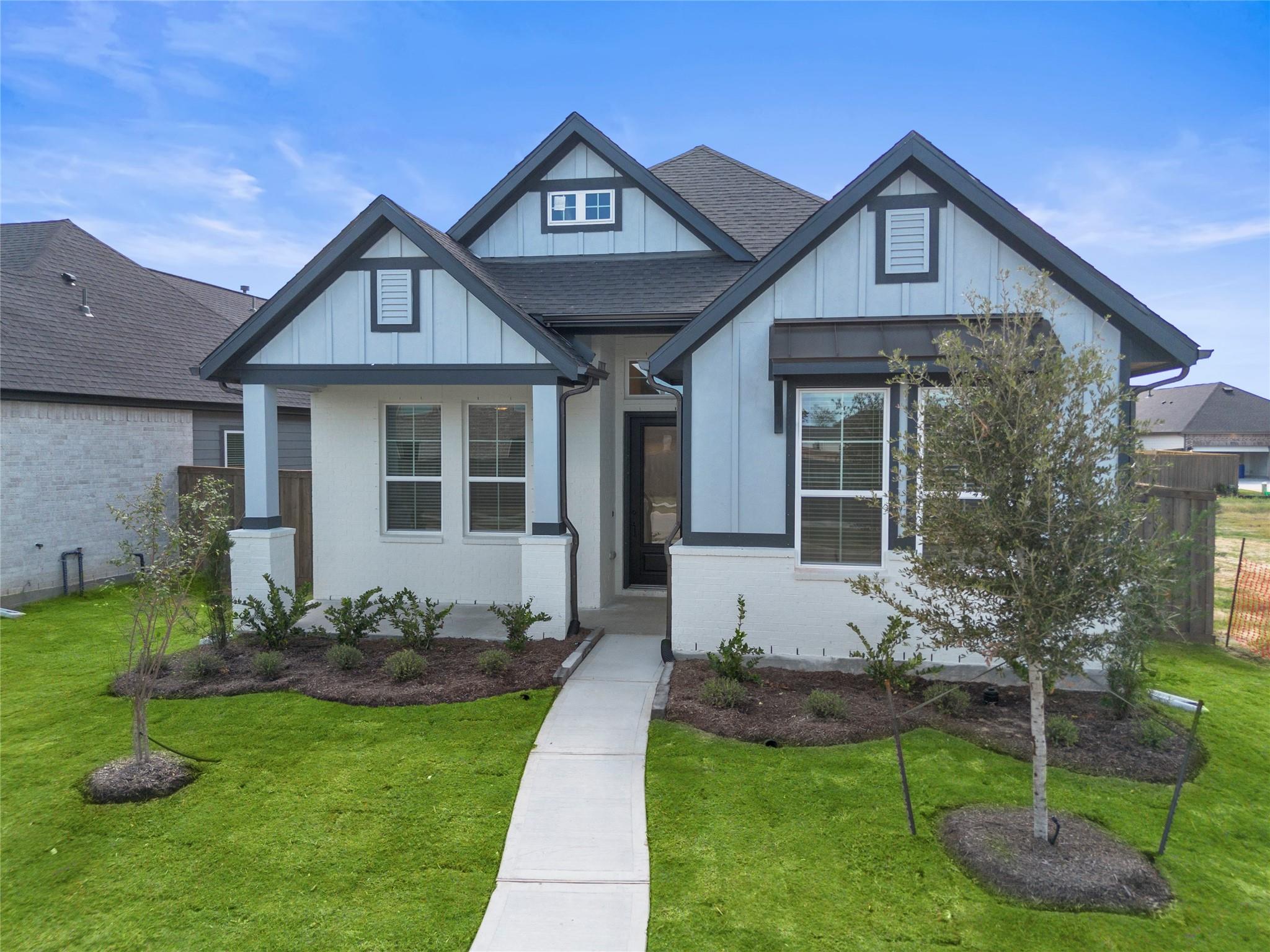 11914 North Pavillion Drive