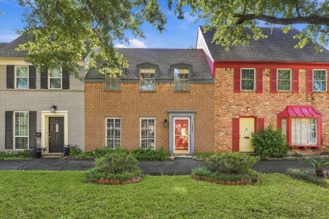 Photo of 5204 Arboles Drive #10, Houston, TX 77035 (MLS # 3804146)