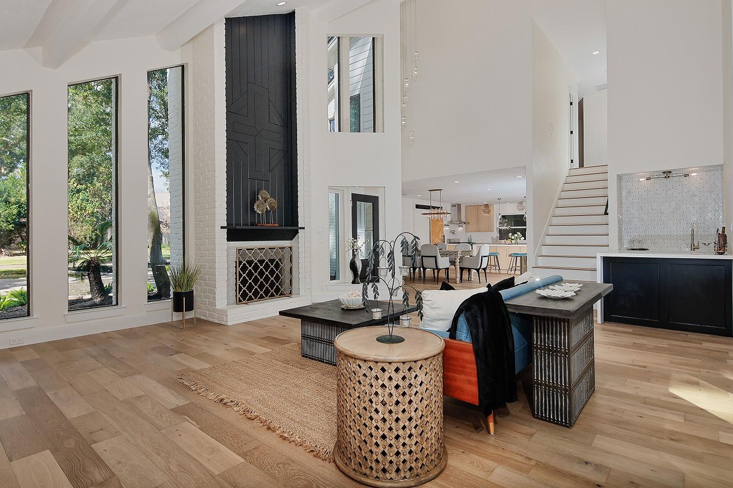 16 Crinkleroot Court