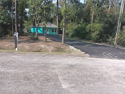 Photo of 182 Yaupon Creek, Onalaska, TX 77360 (MLS # 11073573)