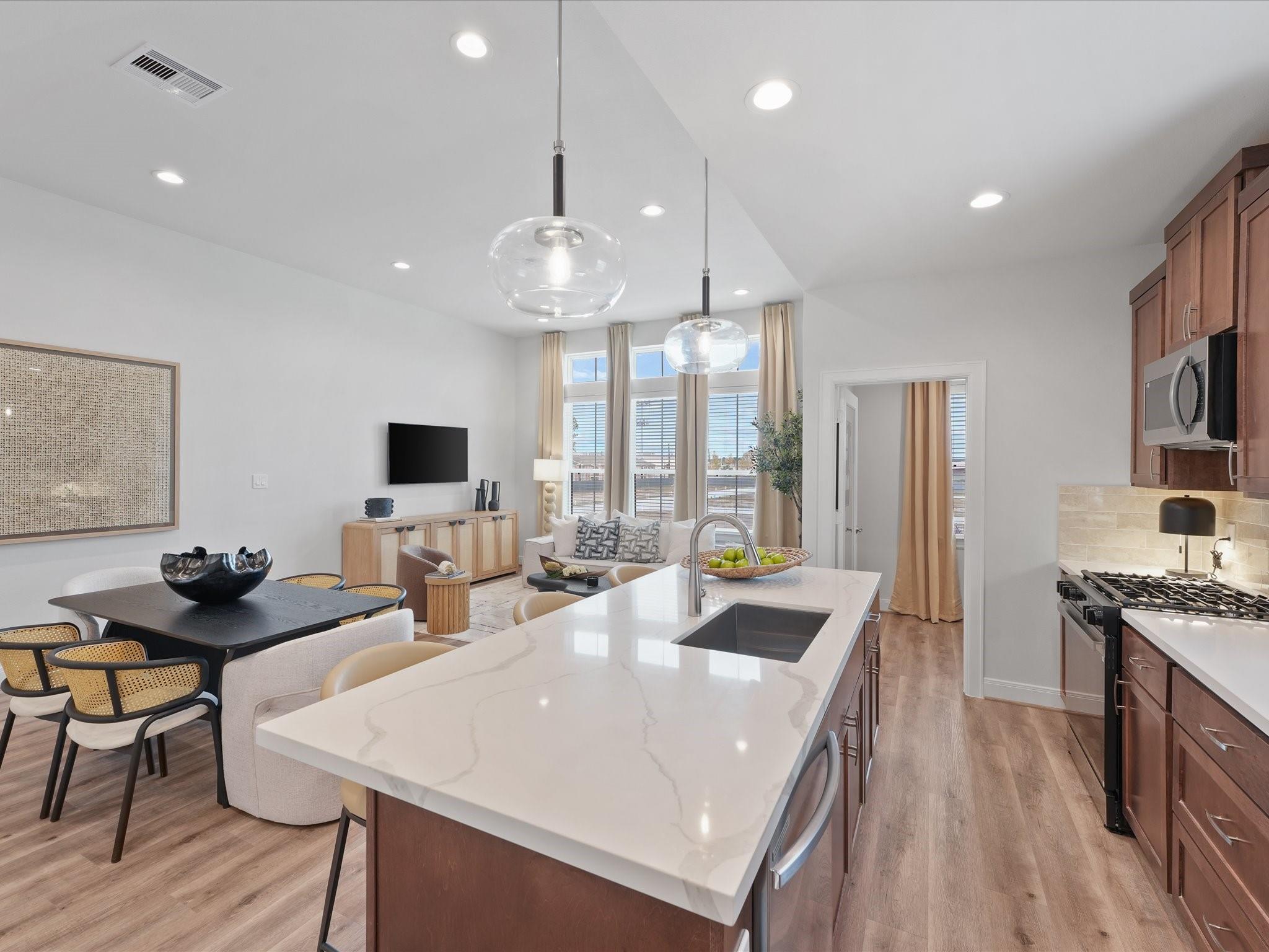 9217 Washington Heights