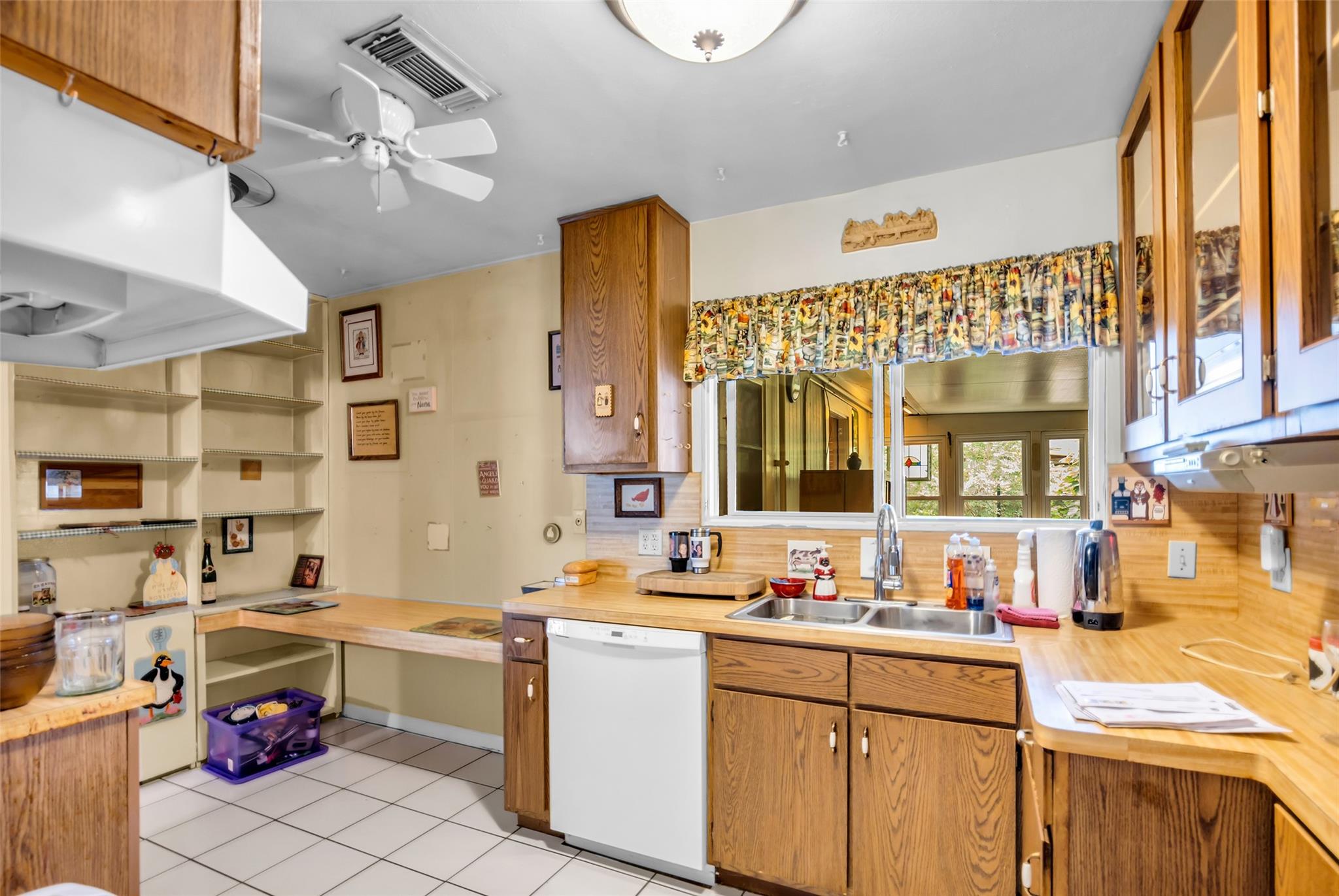 1427 Cheshire Lane