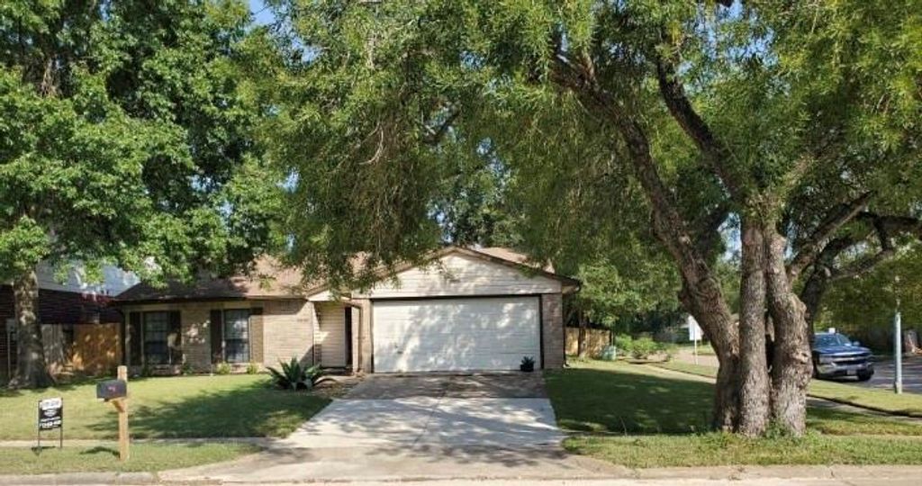 Photo of 5202 Santrey Drive, Houston, TX 77084 (MLS # 69156022)