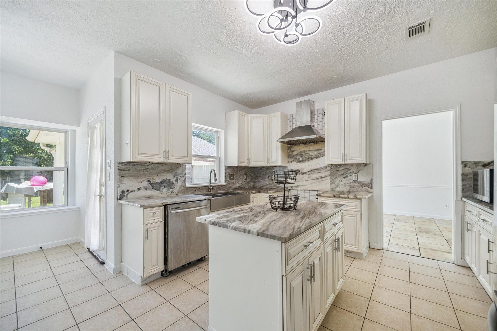 2503 Hodges Bend Circle