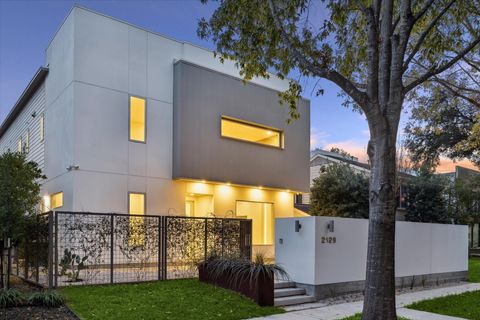 Photo of 2129 Quenby Street, Houston, TX 77005 (MLS # 81153836)