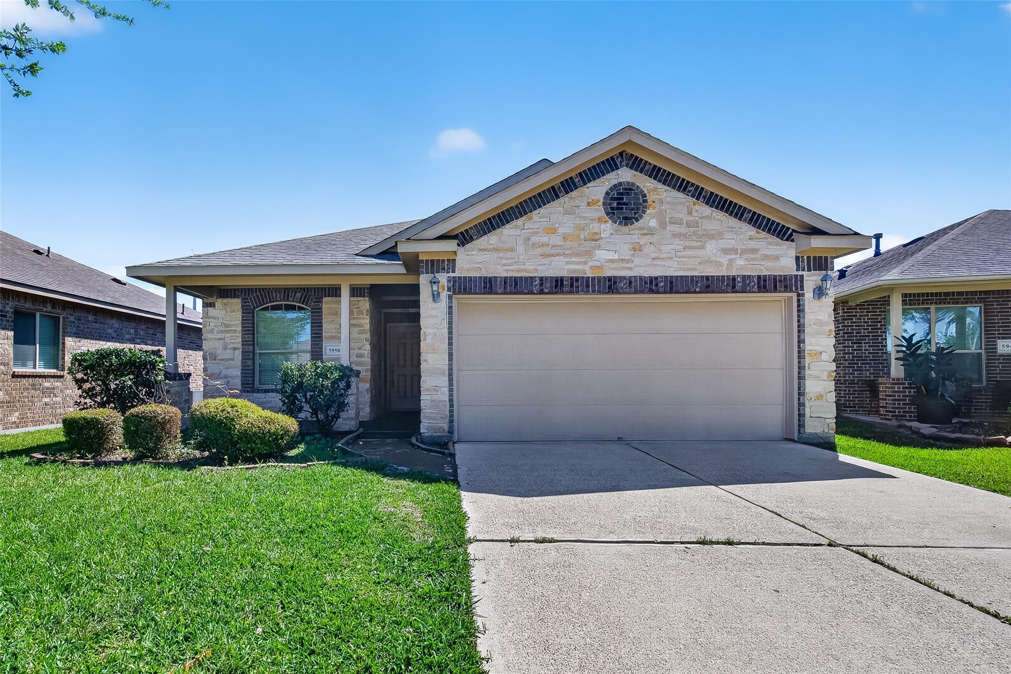 5950 Carpenters Hollow Court