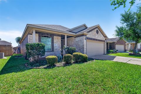 Tiny photo for 5950 Carpenters Hollow Court, Houston, TX 77049 (MLS # 18602025)