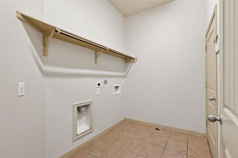 Tiny photo for 5950 Carpenters Hollow Court, Houston, TX 77049 (MLS # 18602025)