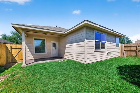 Tiny photo for 5950 Carpenters Hollow Court, Houston, TX 77049 (MLS # 18602025)