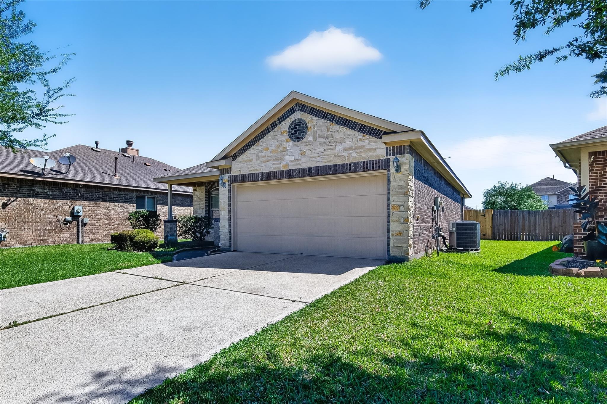 5950 Carpenters Hollow Court