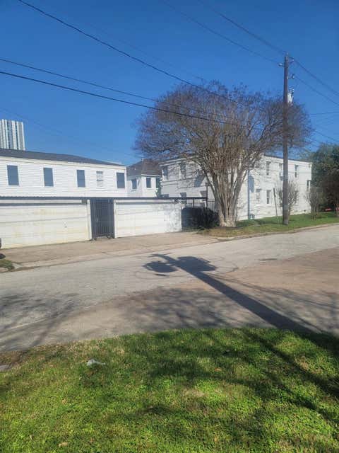 Photo of 5612 Chartres Street #5, Houston, TX 77004 (MLS # 18084142)