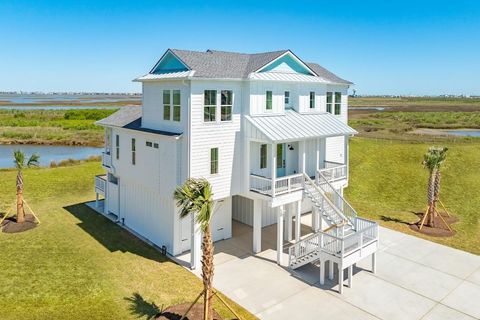 Photo of 3611 Indian Beach Drive, Galveston, TX 77554 (MLS # 15540366)