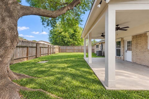 Tiny photo for 9805 Blue Bird Street, La Porte, TX 77571 (MLS # 42475808)