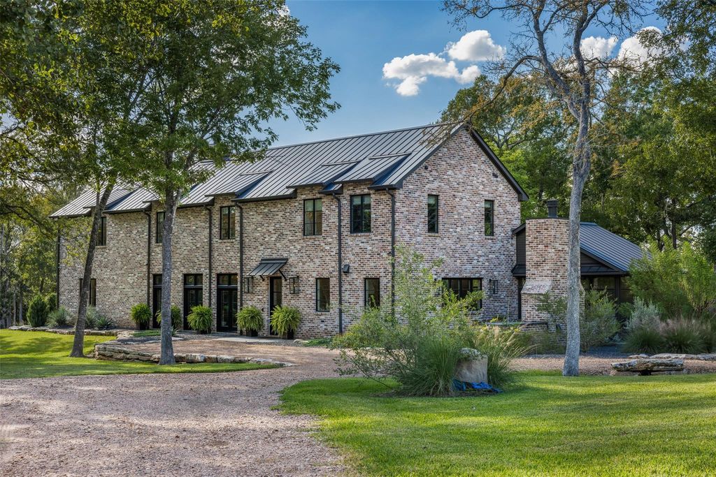 Photo of 565 Bybee Road, Round Top, TX 78954 (MLS # 38450372)