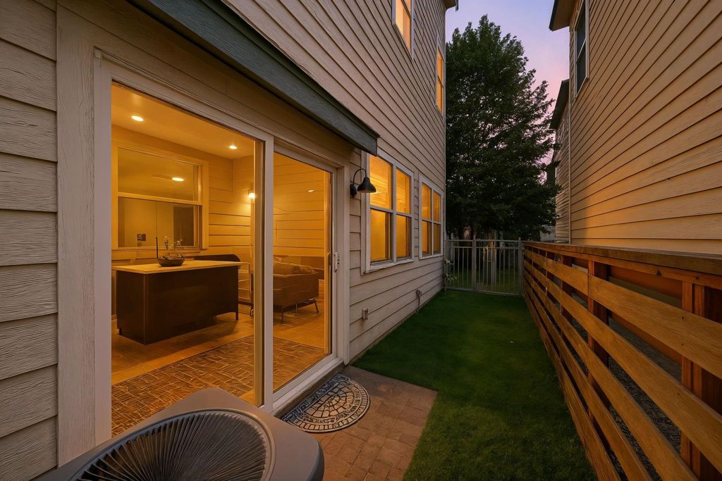 Photo of 506 W Donovan Street #E, Houston, TX 77091 (MLS # 76460678)