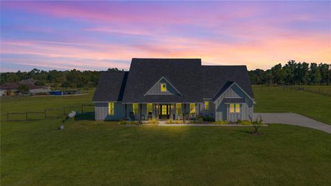 Photo of 136 Timber Ridge Road, Liberty, TX 77575 (MLS # 6004769) Photo of 136 Timber Ridge Road, Liberty, TX 77575 (MLS # 6004769)